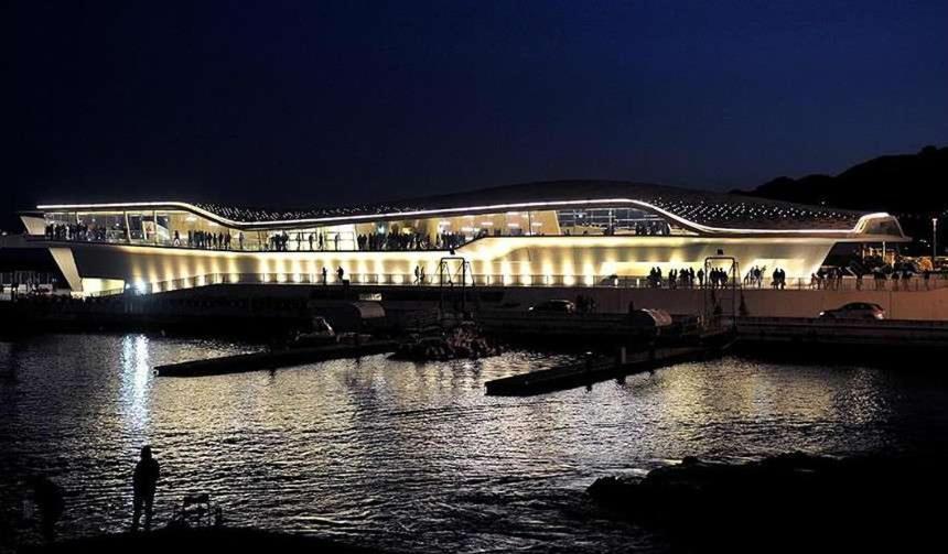 Oasi Al Centro Con Parcheggio Bed & Breakfast Salerno Dış mekan fotoğraf