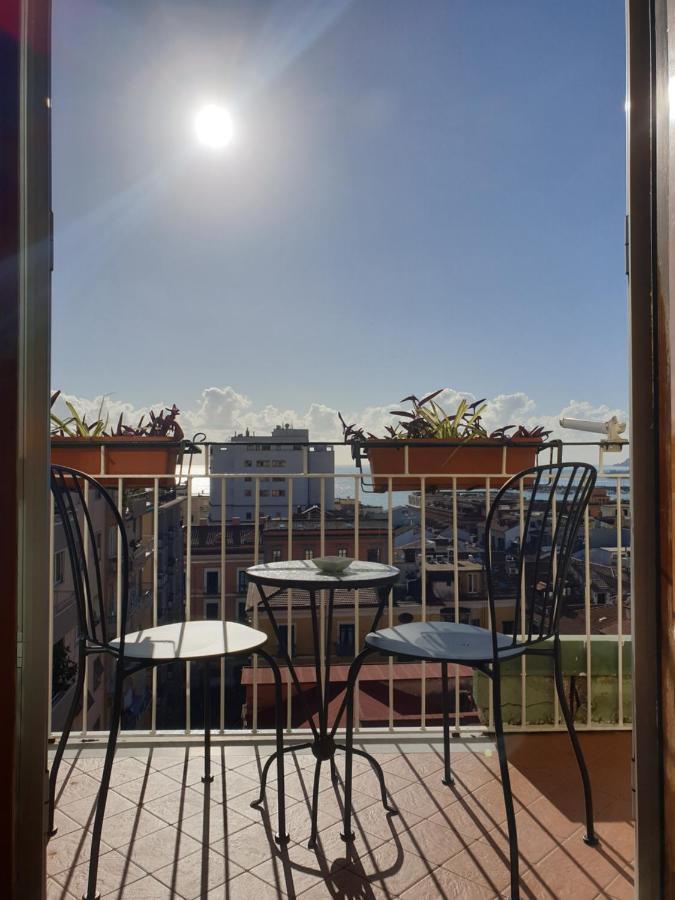 Oasi Al Centro Con Parcheggio Bed & Breakfast Salerno Dış mekan fotoğraf