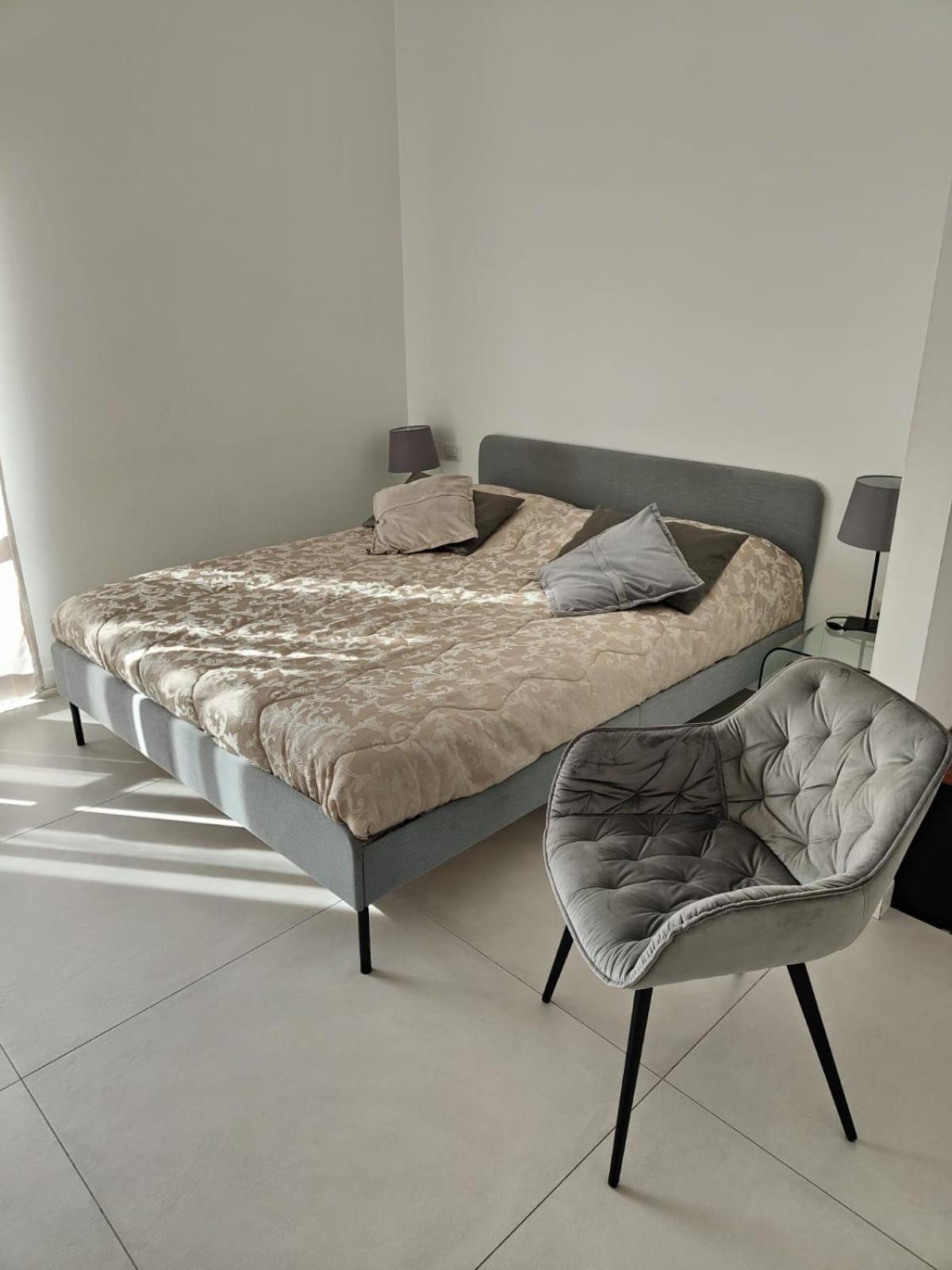 Oasi Al Centro Con Parcheggio Bed & Breakfast Salerno Dış mekan fotoğraf